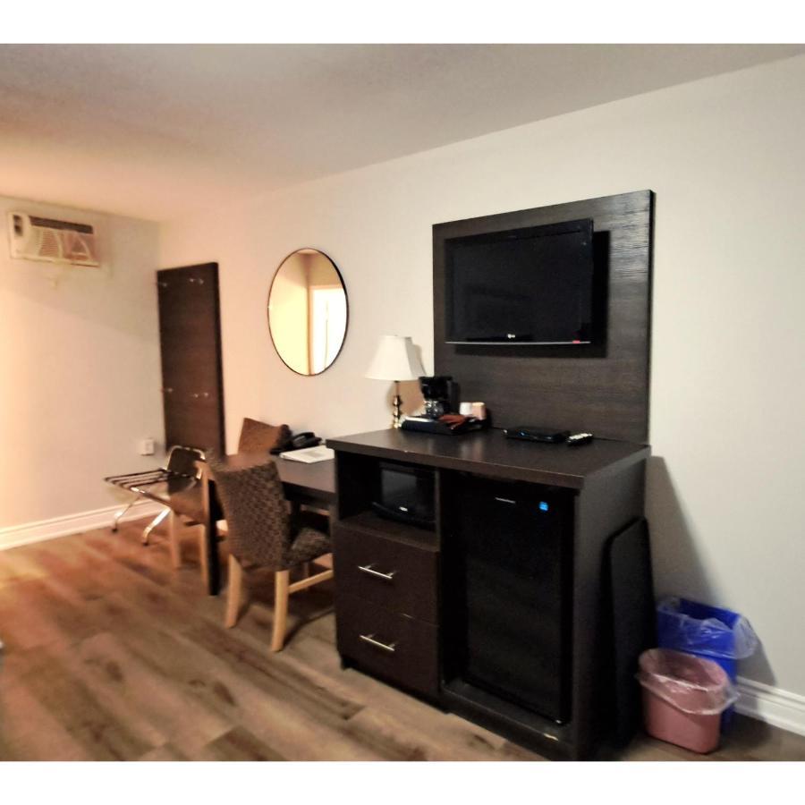 Cedar Lodge Motel 고드리치 외부 사진