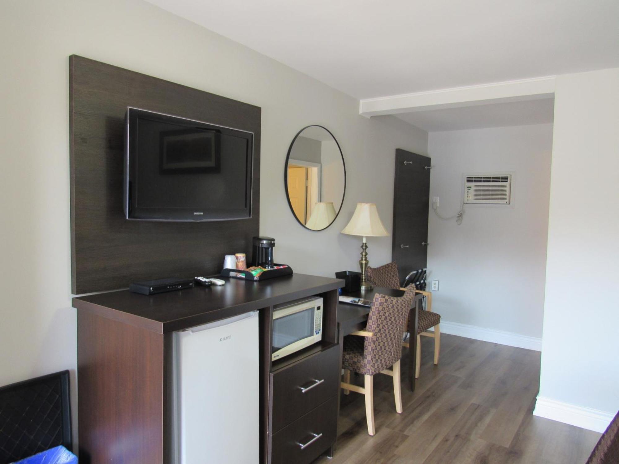 Cedar Lodge Motel 고드리치 외부 사진