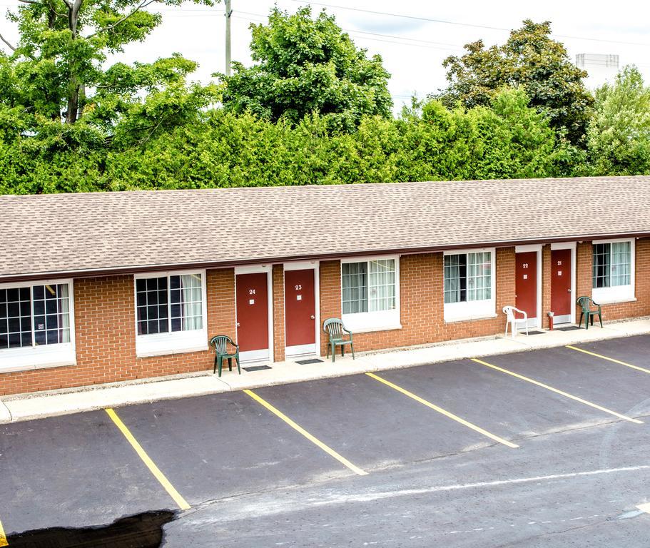 Cedar Lodge Motel 고드리치 외부 사진