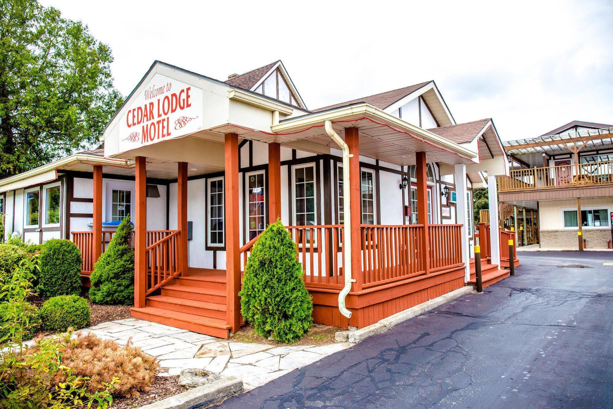 Cedar Lodge Motel 고드리치 외부 사진