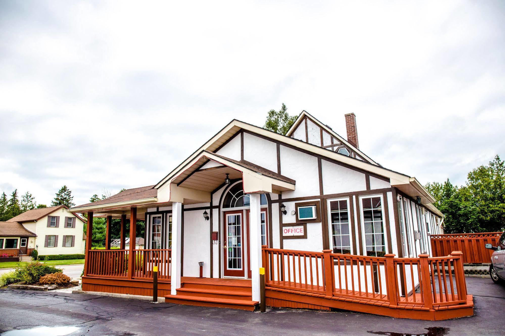 Cedar Lodge Motel 고드리치 외부 사진
